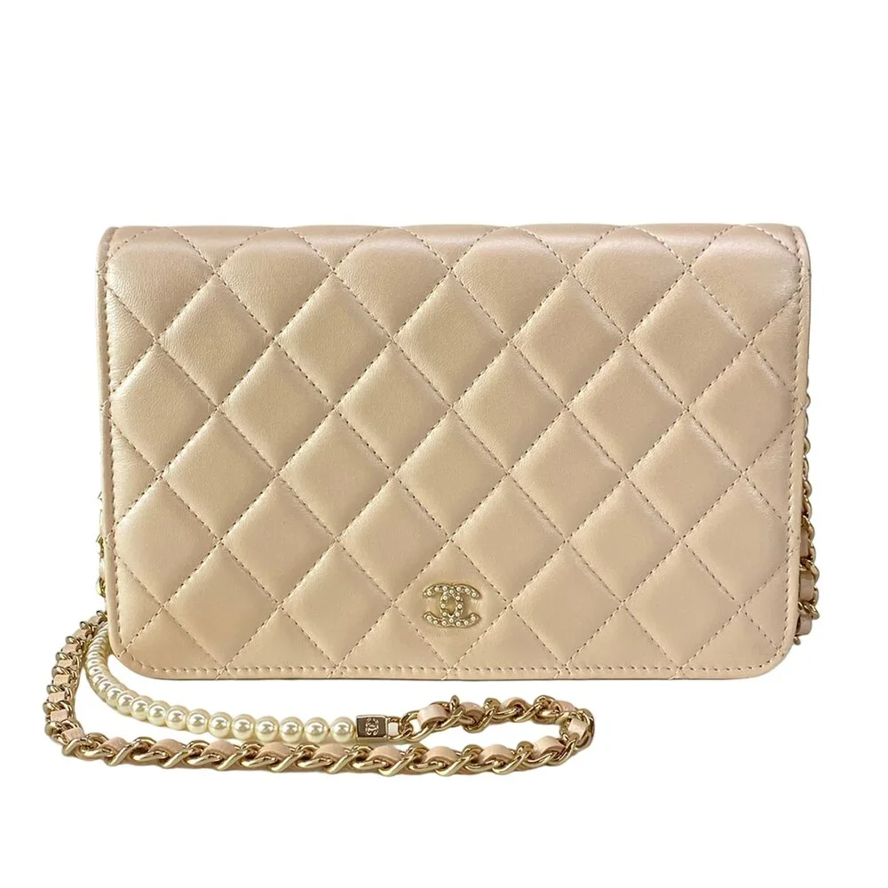 Chanel Matelasse Other Style Wallet A84277 - Picture 1 of 13